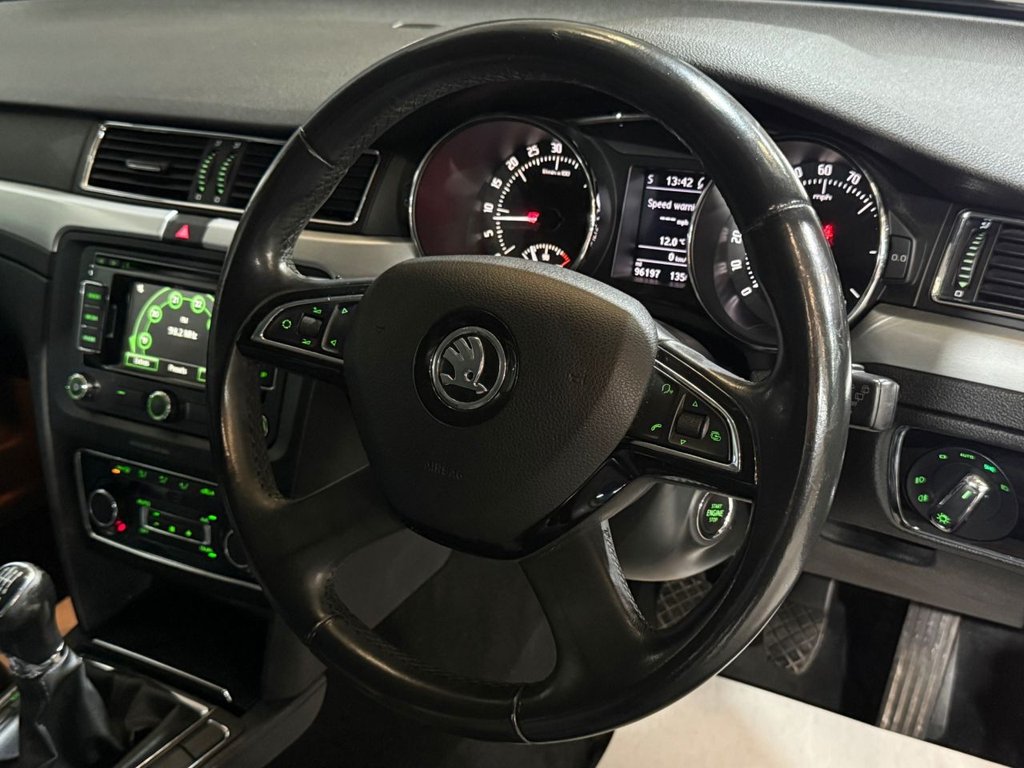 Used Skoda Superb 2014 for sale - 77693322: Photo 7