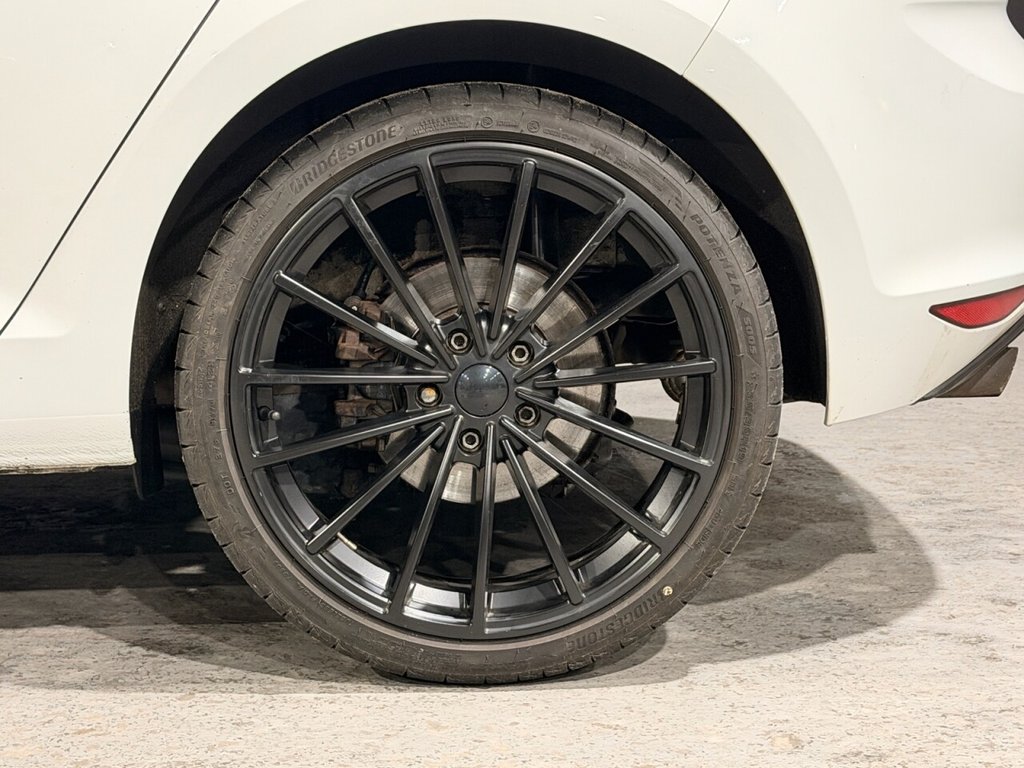 Used Volkswagen Golf 2015 for sale - 77692523: Photo 24