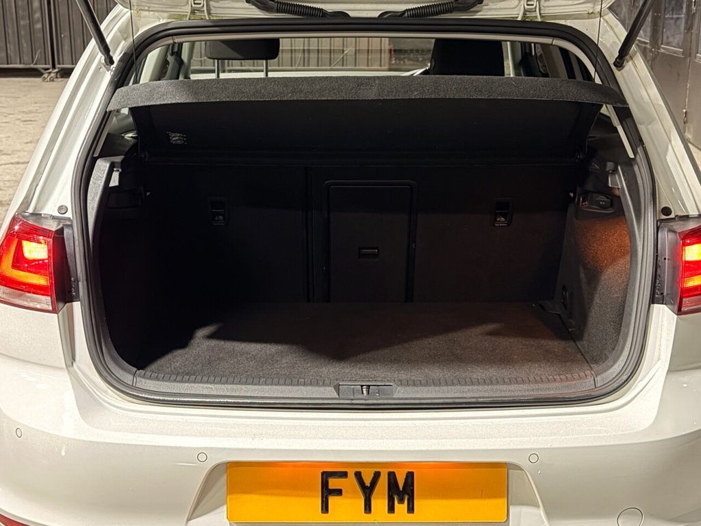 Used Volkswagen Golf 2015 for sale - 77692523: Photo 39