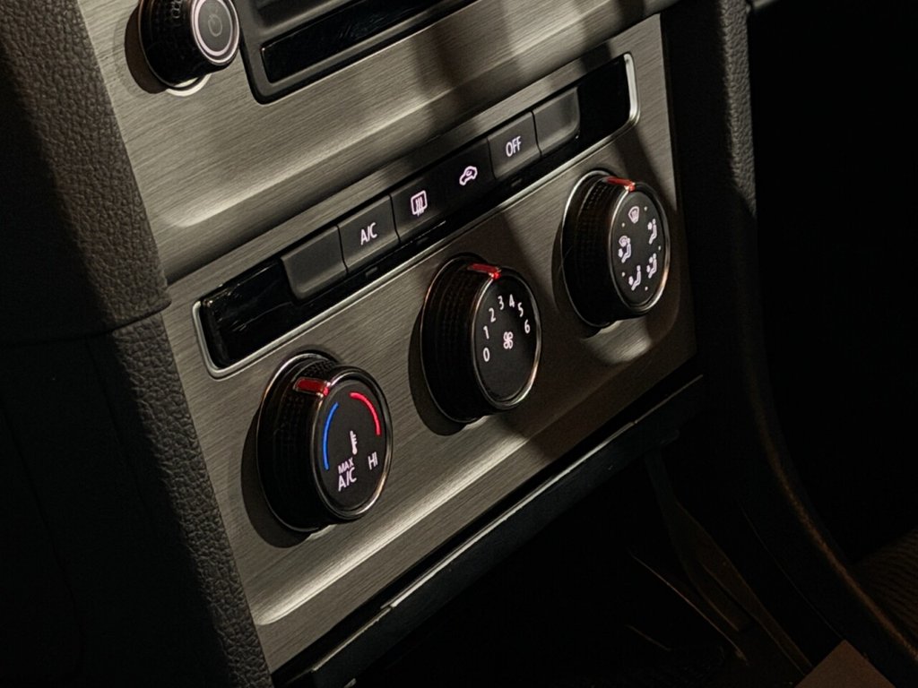 Used Volkswagen Golf 2015 for sale - 77692523: Photo 47