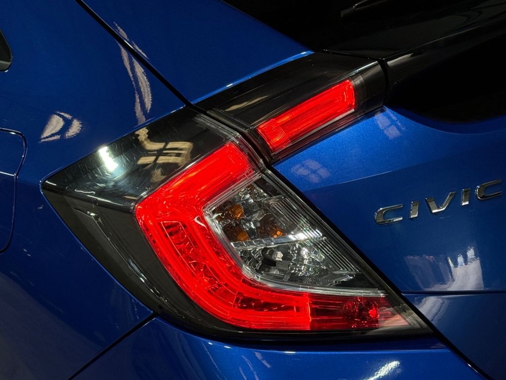 Used Honda Civic 2017 for sale - 77880041: Photo 32