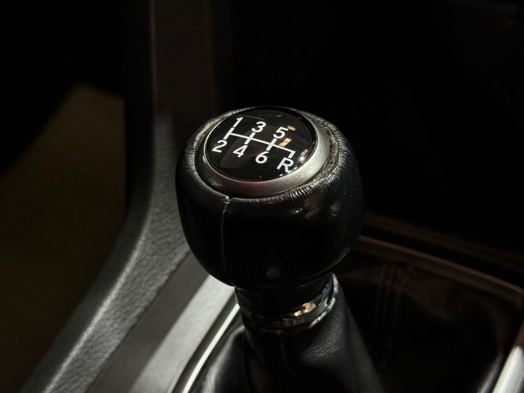 Used Honda Civic 2017 for sale - 77880041: Photo 47