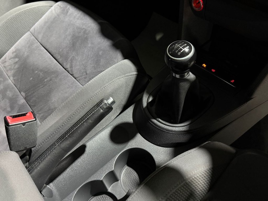 Used Volkswagen Touran 2011 for sale - 76792195: Photo 16