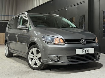 Used Volkswagen Touran 2011 for sale - 76792195: Photo