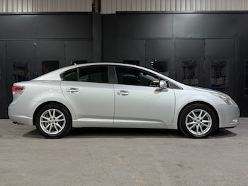 Used Toyota Avensis 2010 for sale - 78658135: Photo
