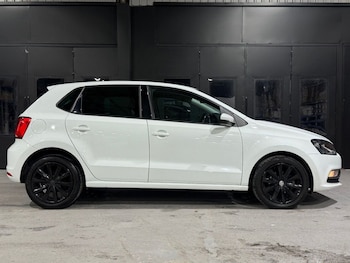 Used Volkswagen Polo 2017 for sale - 77153863: Photo