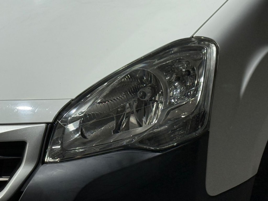 Used Peugeot Partner 2017 for sale - 76632457: Photo 41