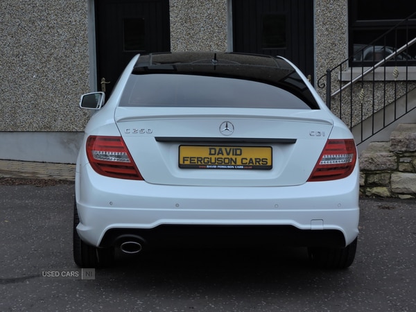 Used Mercedes-Benz C-Class 2014 for sale - 73151539: Photo 10