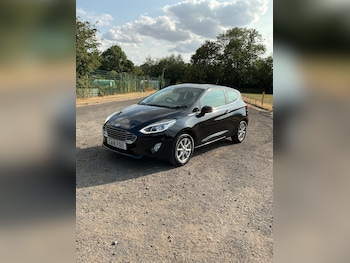 Used Ford Fiesta 2018 for sale - 79302325: Photo