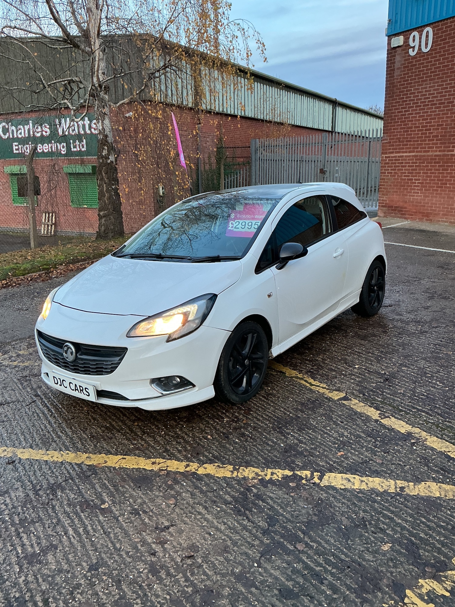 Used Vauxhall Corsa 2014 for sale - 77055697: Photo 3