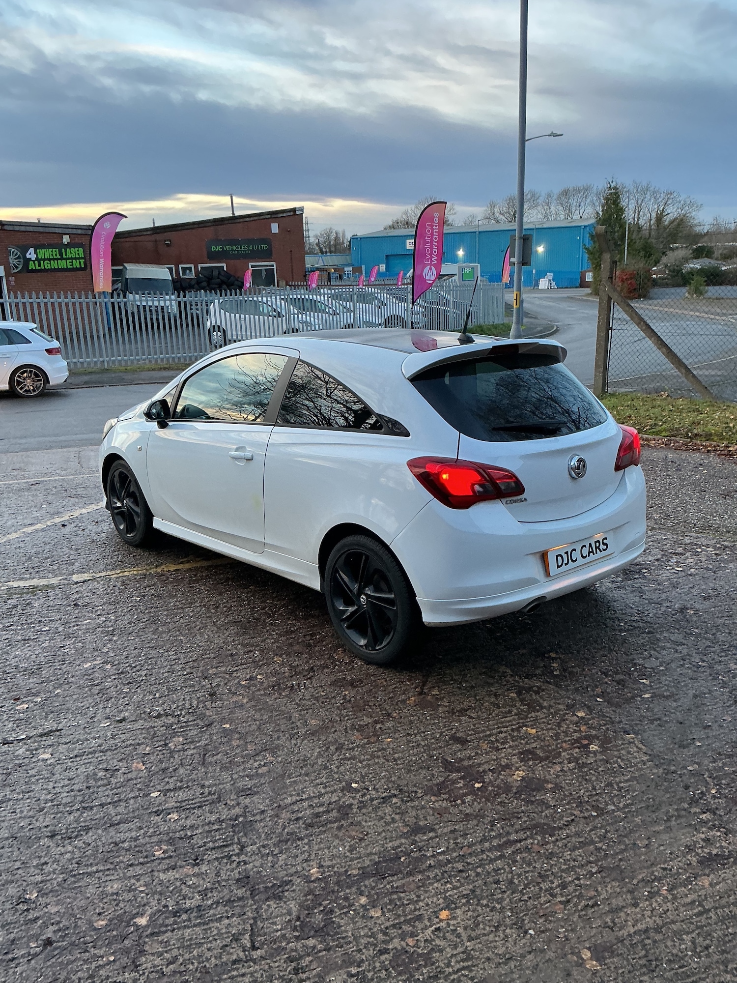 Used Vauxhall Corsa 2014 for sale - 77055697: Photo 5