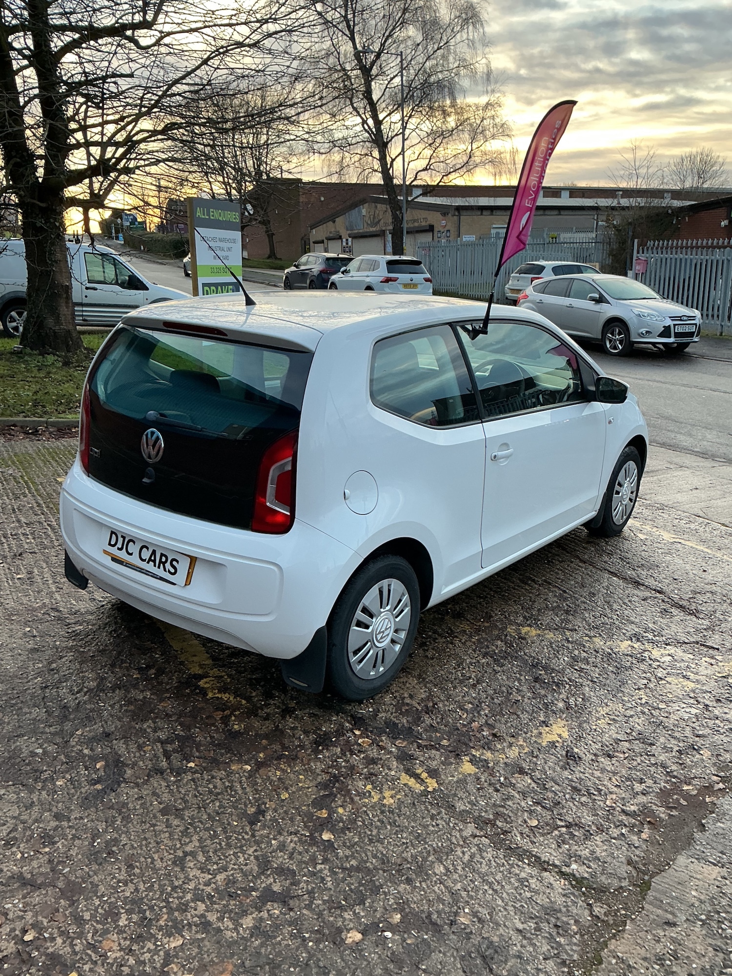 Used Volkswagen up! 2013 for sale - 77055701: Photo 5