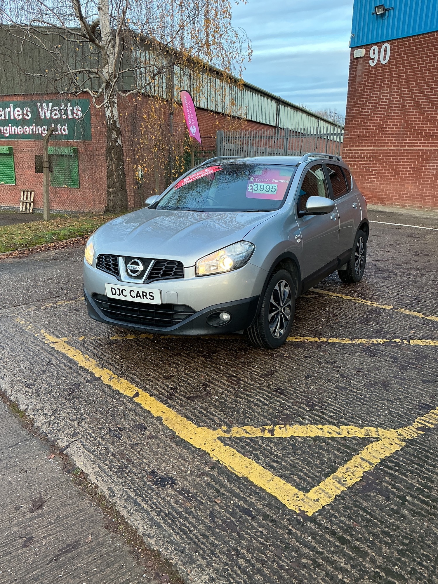 Used Nissan Qashqai 2012 for sale - 77055588: Photo 2