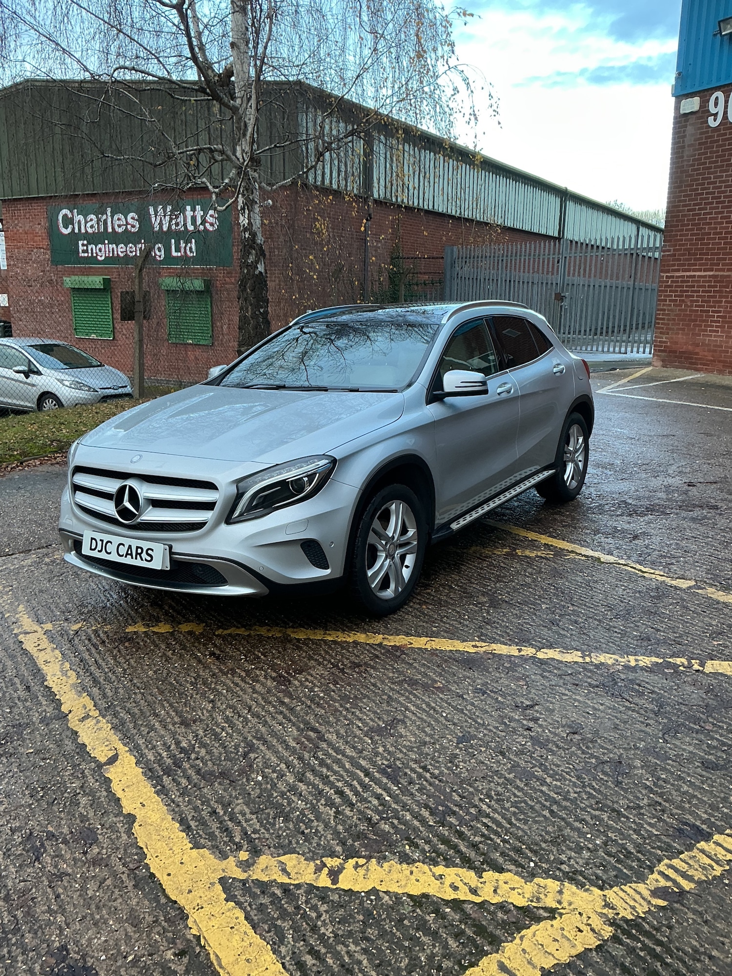 Used Mercedes-Benz GLA 2015 for sale - 76957642: Photo 2