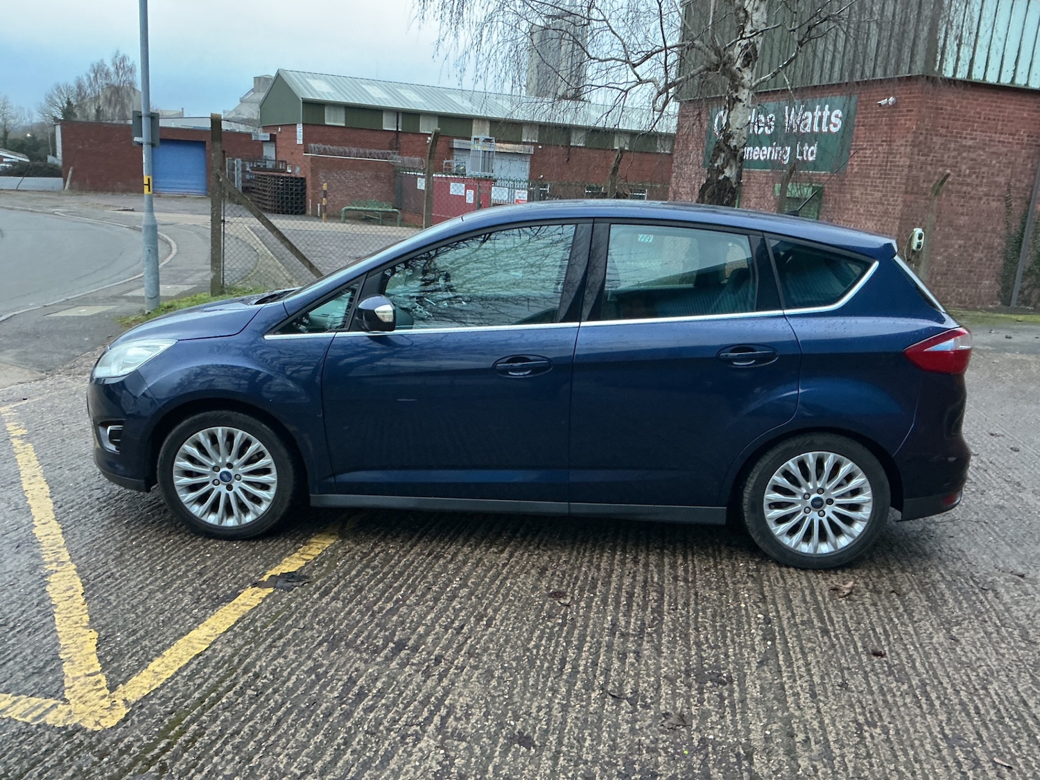 Used Ford C-Max 2011 for sale - 77636893: Photo 4