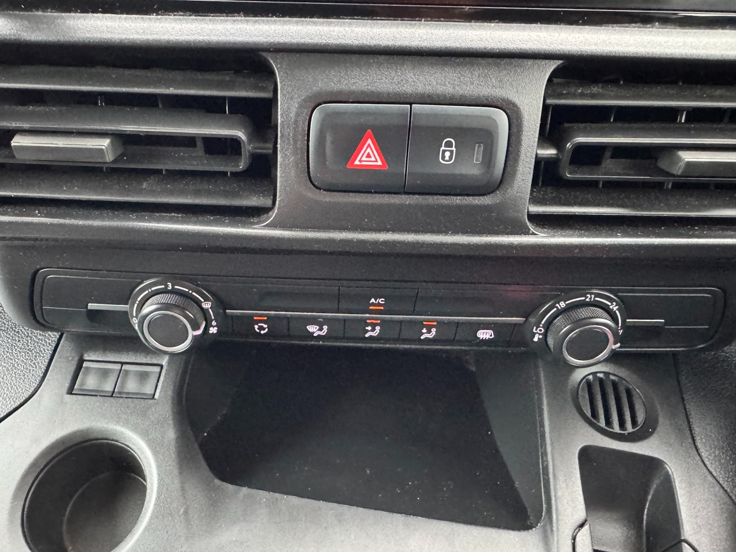 Used Peugeot Partner 2021 for sale - 76588502: Photo 10