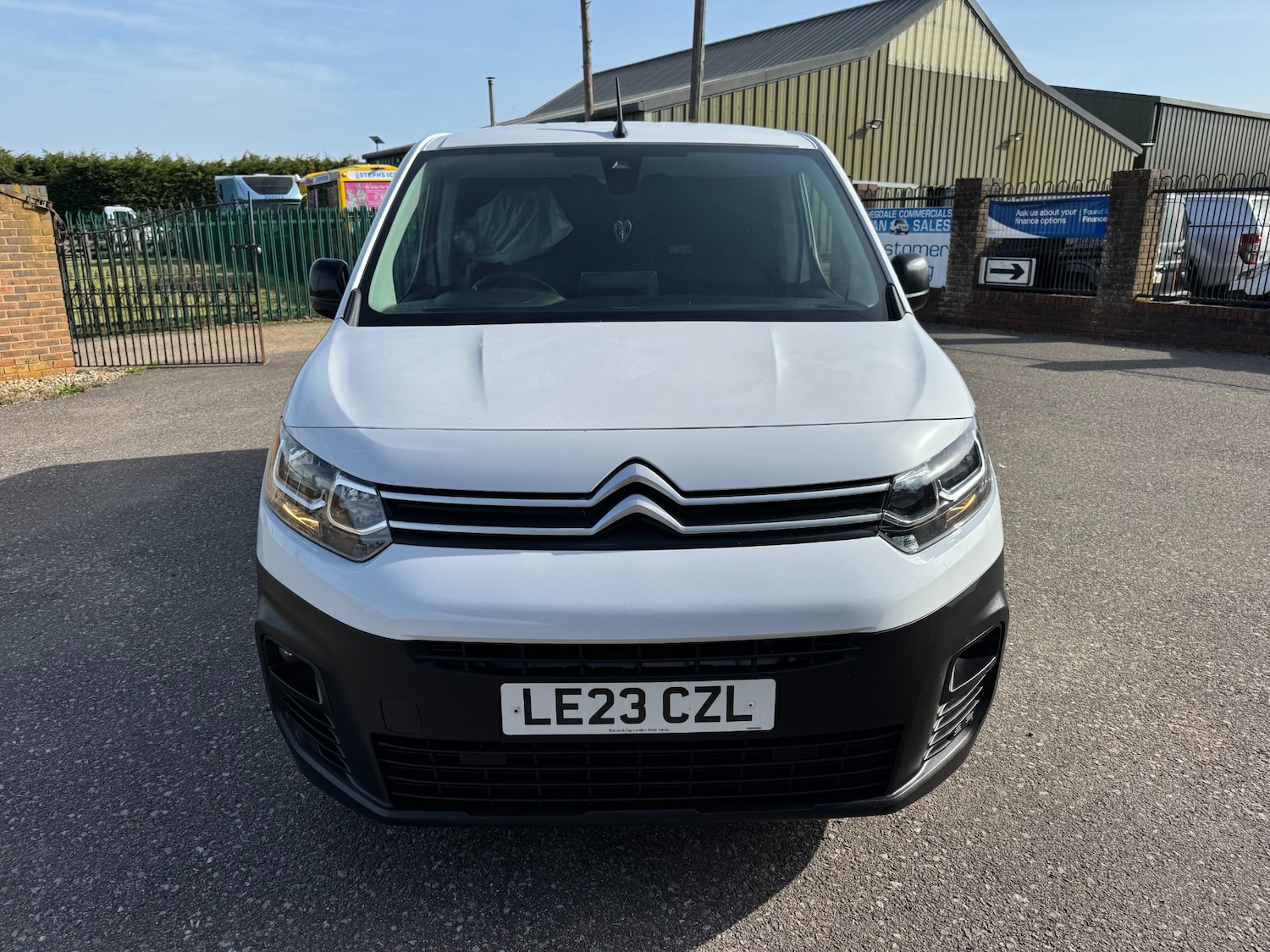 Used Citroen Berlingo 2023 for sale - 78176235: Photo 2