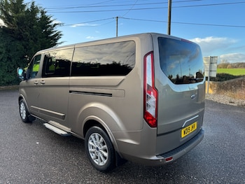 Used Ford Tourneo Custom 2019 for sale - 76637211: Photo