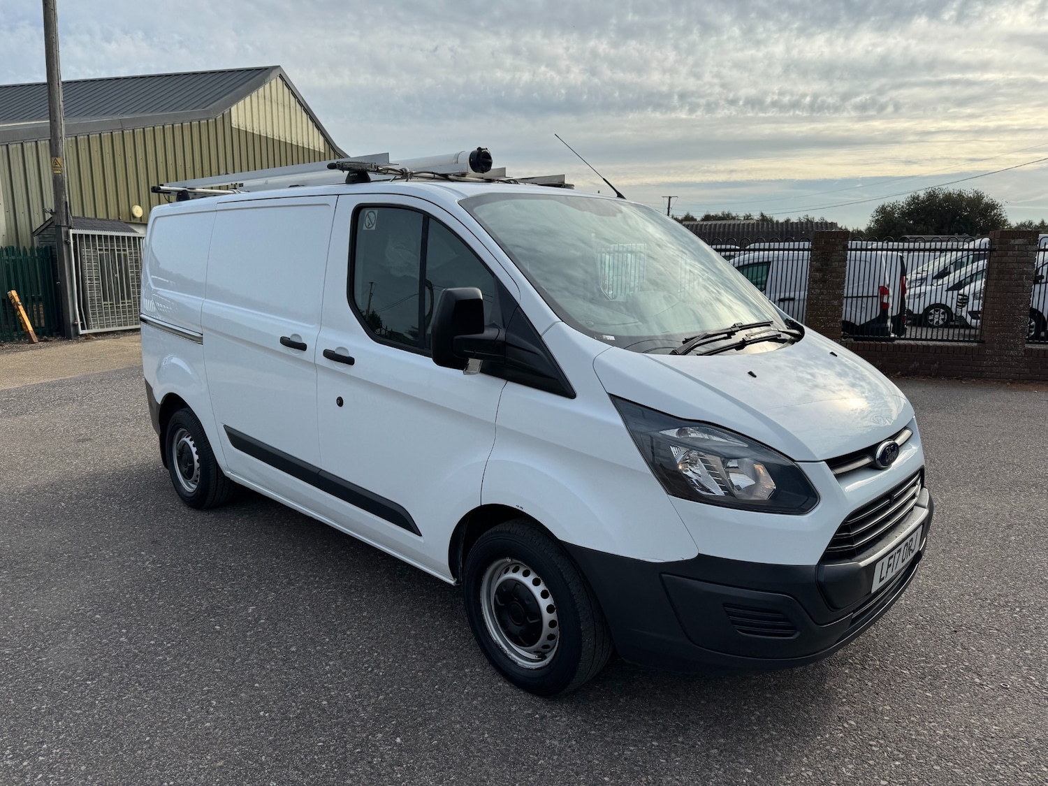 Used Ford Transit Custom 2017 for sale - 76128864: Photo 1