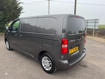 Used Vauxhall Vivaro 2021 for sale - 77707344: Photo