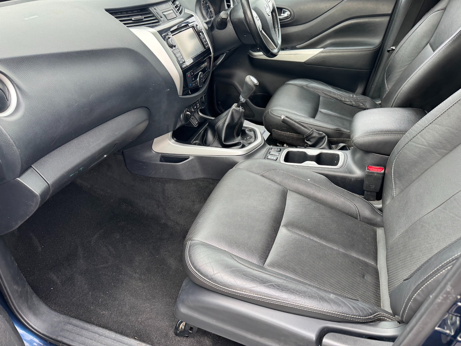 Used Nissan Navara 2018 for sale - 77661888: Photo 10