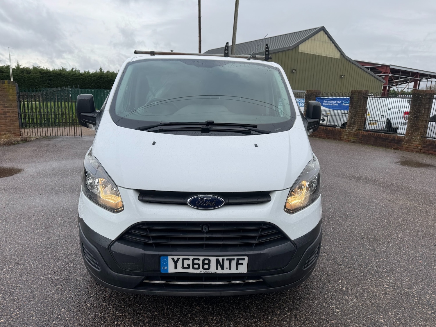 Used Ford Transit Custom 2018 for sale - 76611097: Photo 2