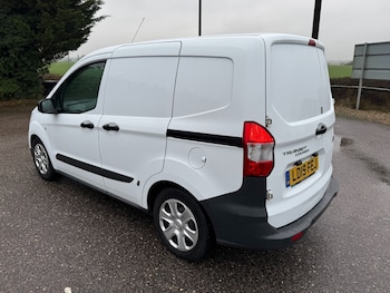 Used Ford Transit Courier 2019 for sale - 77447772: Photo