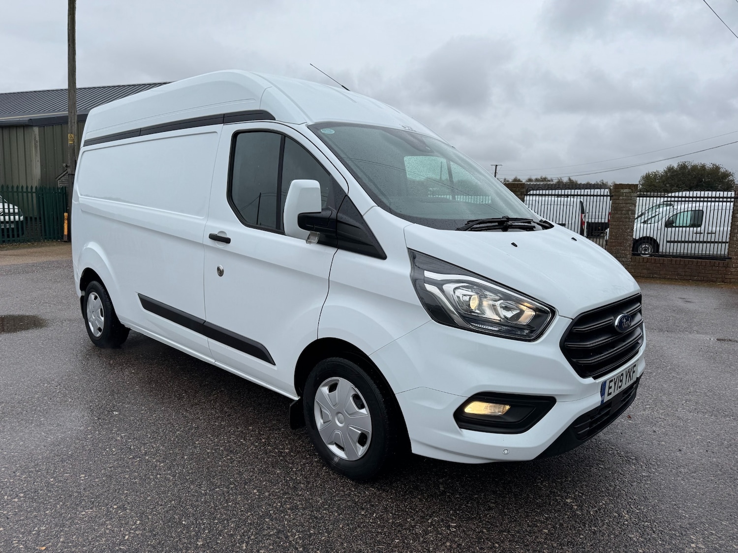 Used Ford Transit Custom 2019 for sale - 76413191: Photo 1