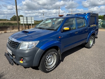 Used Toyota Hilux 2015 for sale - 75908539: Photo