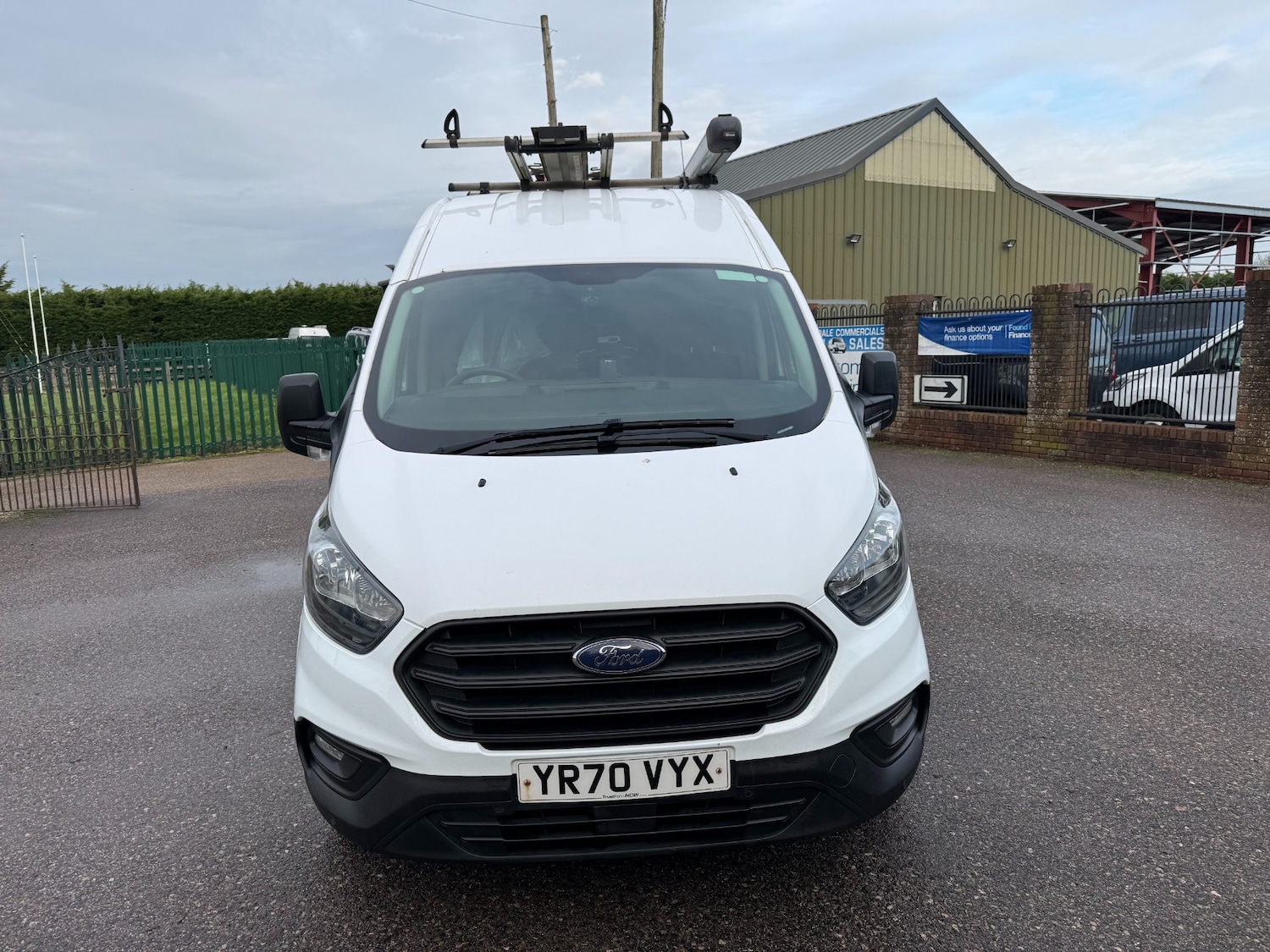 Used Ford Transit Custom 2020 for sale - 76971607: Photo 2