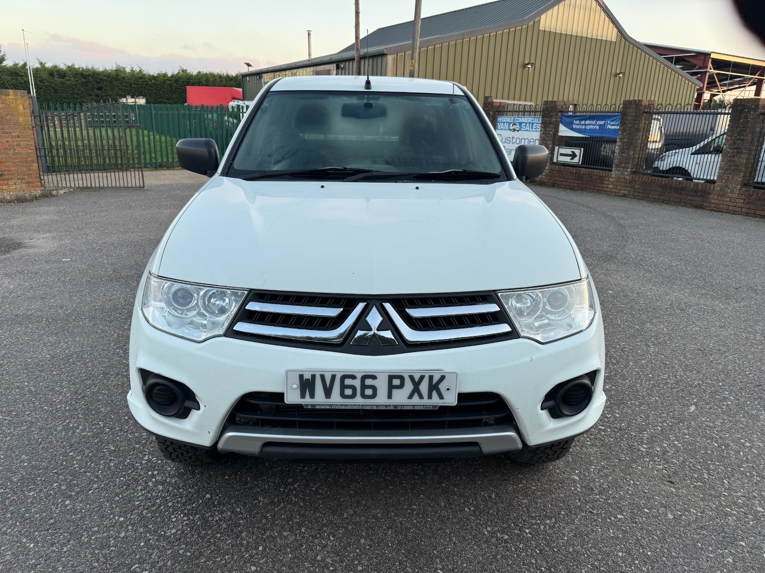 Used Mitsubishi L200 2016 for sale - 77046196: Photo 2