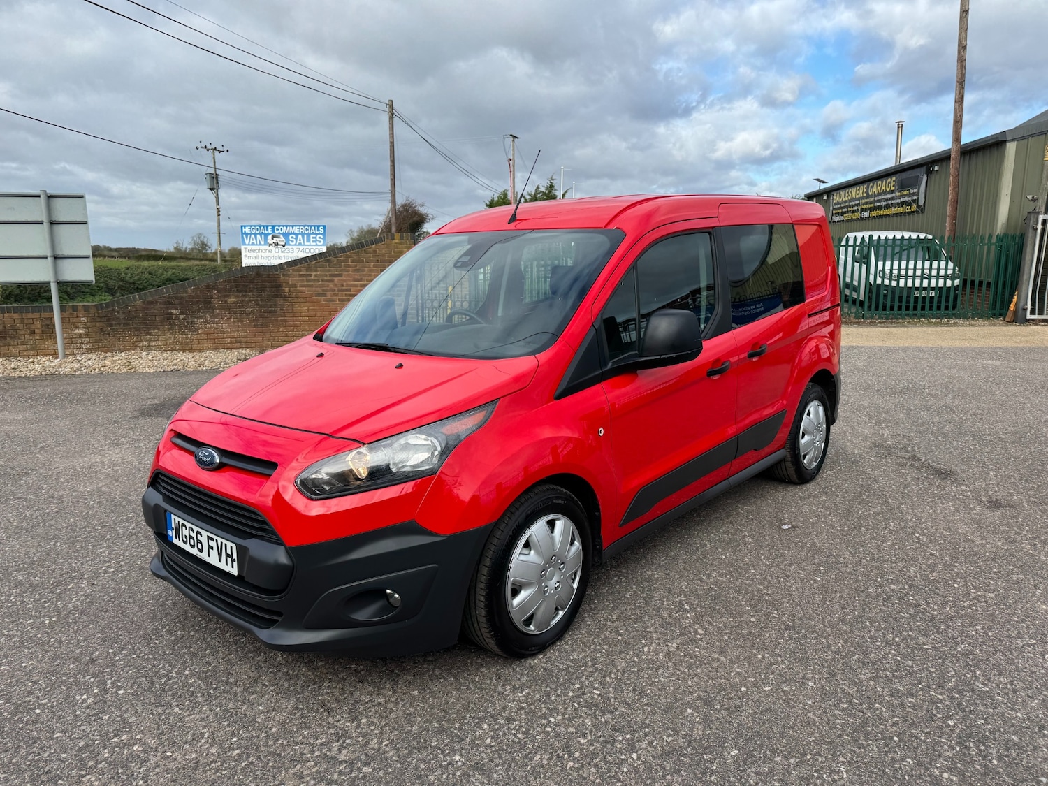 Used Ford Transit Connect 2016 for sale - 76391837: Photo 3