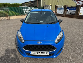Used Ford Fiesta 2017 for sale - 76145794: Photo 2