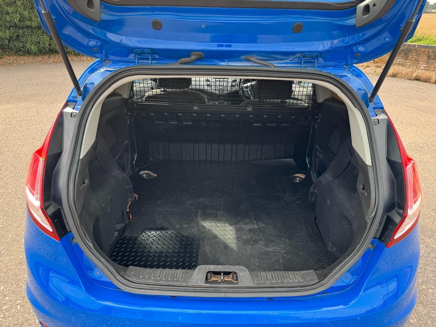Used Ford Fiesta 2017 for sale - 76145794: Photo 7
