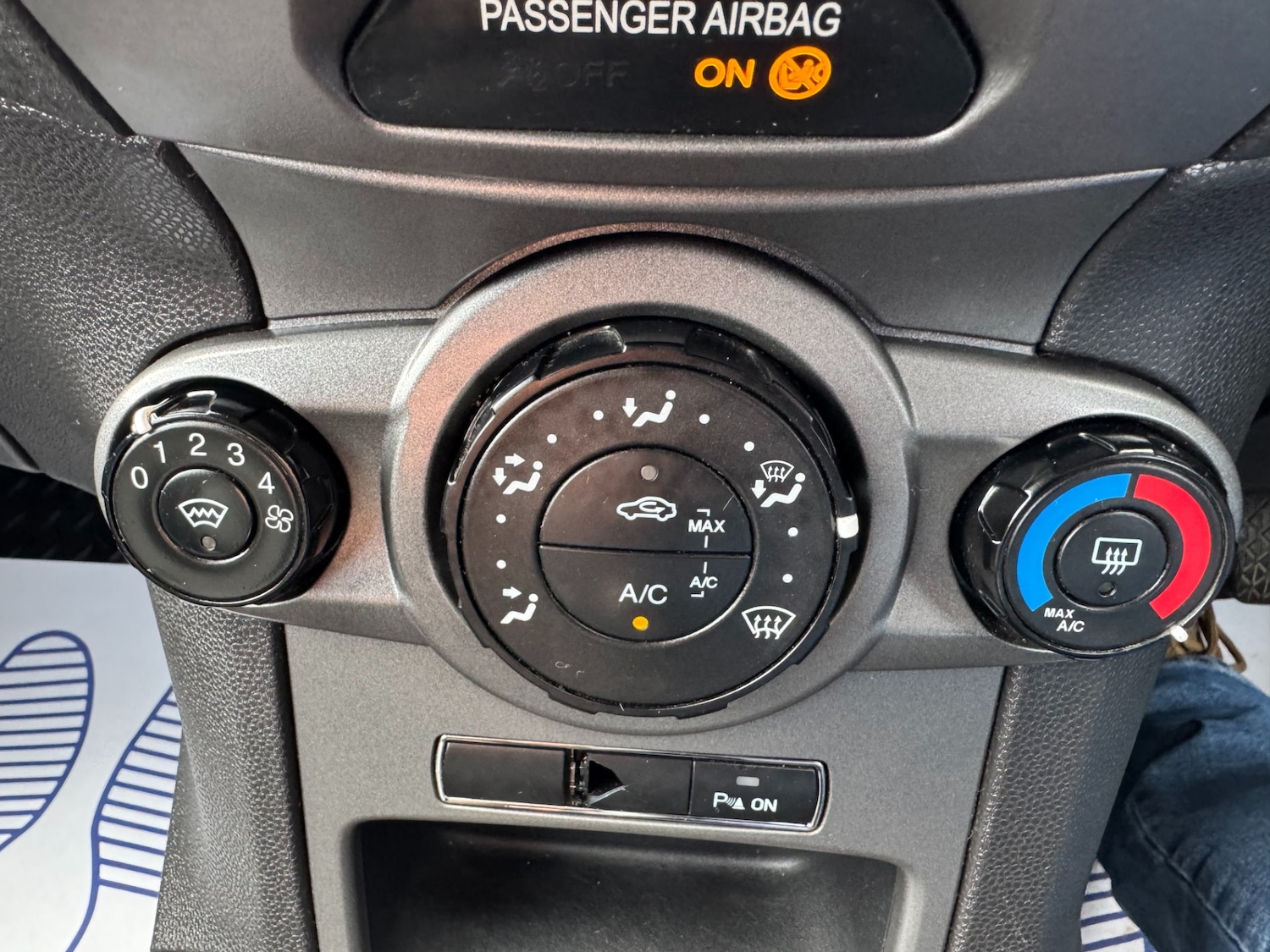 Used Ford Fiesta 2017 for sale - 76145794: Photo 9