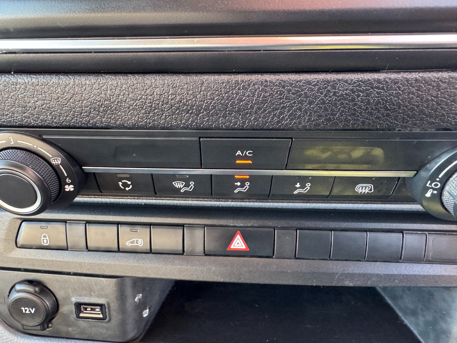 Used Vauxhall Vivaro 2021 for sale - 77989167: Photo 12