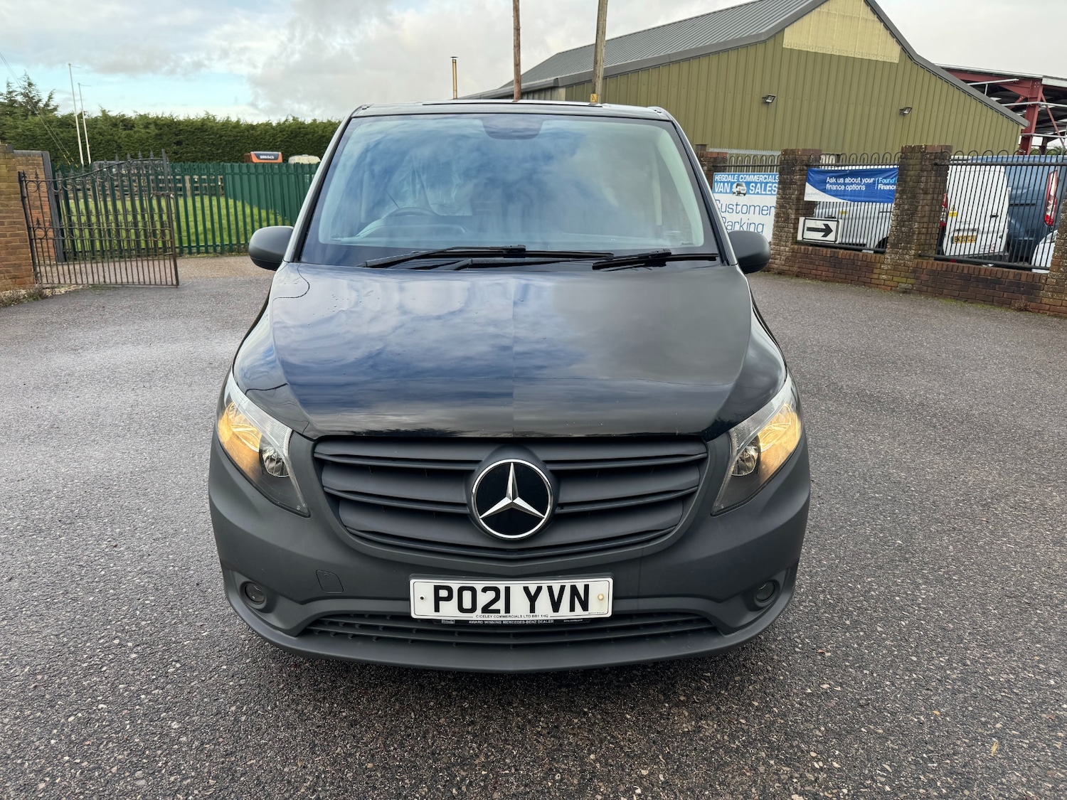 Used Mercedes-Benz Vito 2021 for sale - 76853877: Photo 2