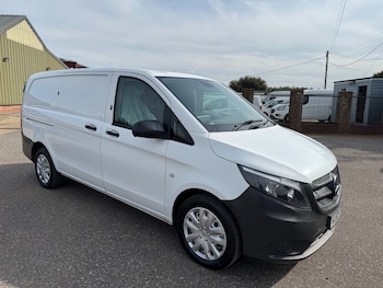 Mercedes-Benz - Vito