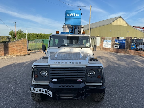 Used Land Rover Defender 2014 for sale - 76221910: Photo 2