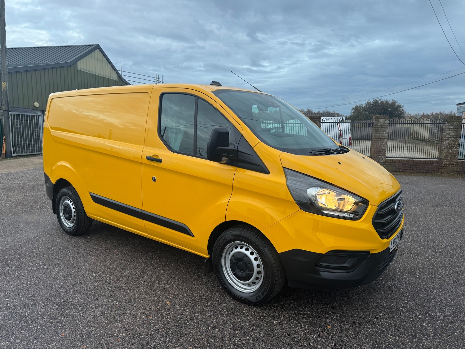 Used Ford Transit Custom 2022 for sale - 76576971: Photo 1