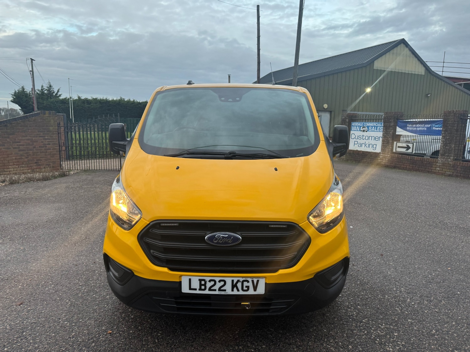 Used Ford Transit Custom 2022 for sale - 76576971: Photo 2