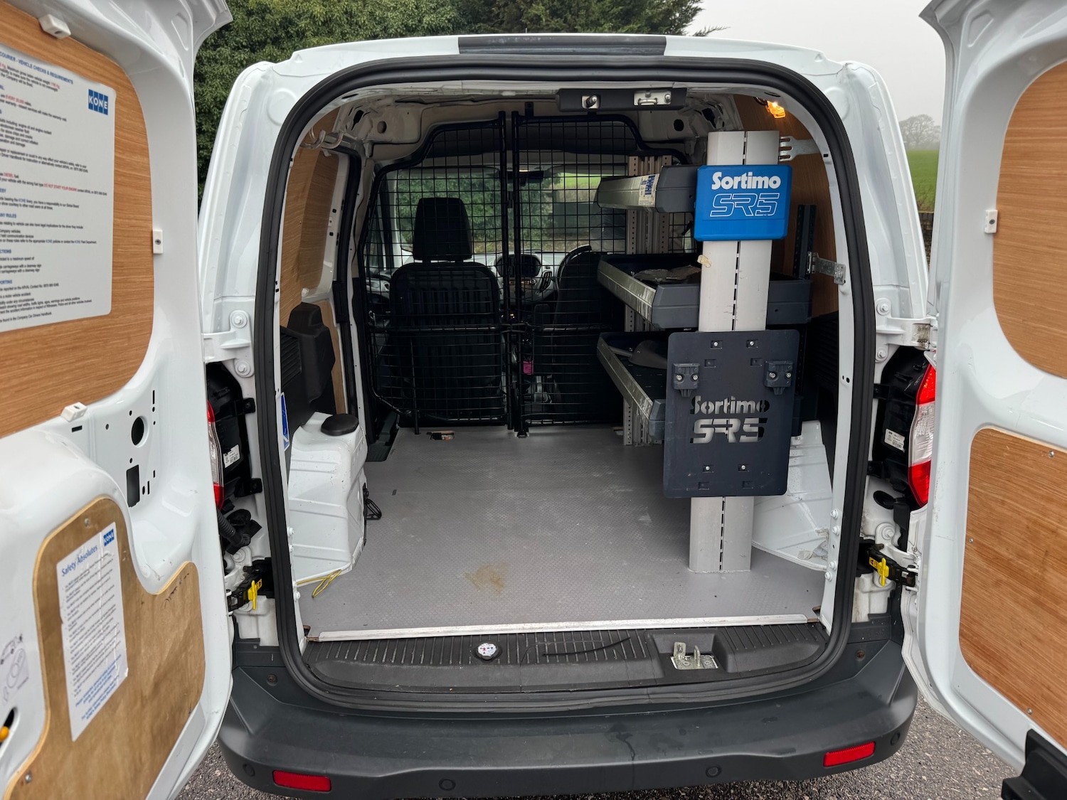 Used Ford Transit Courier 2020 for sale - 77501269: Photo 11