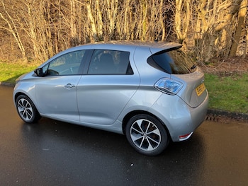 Used Renault Zoe 2019 for sale - 77016895: Photo