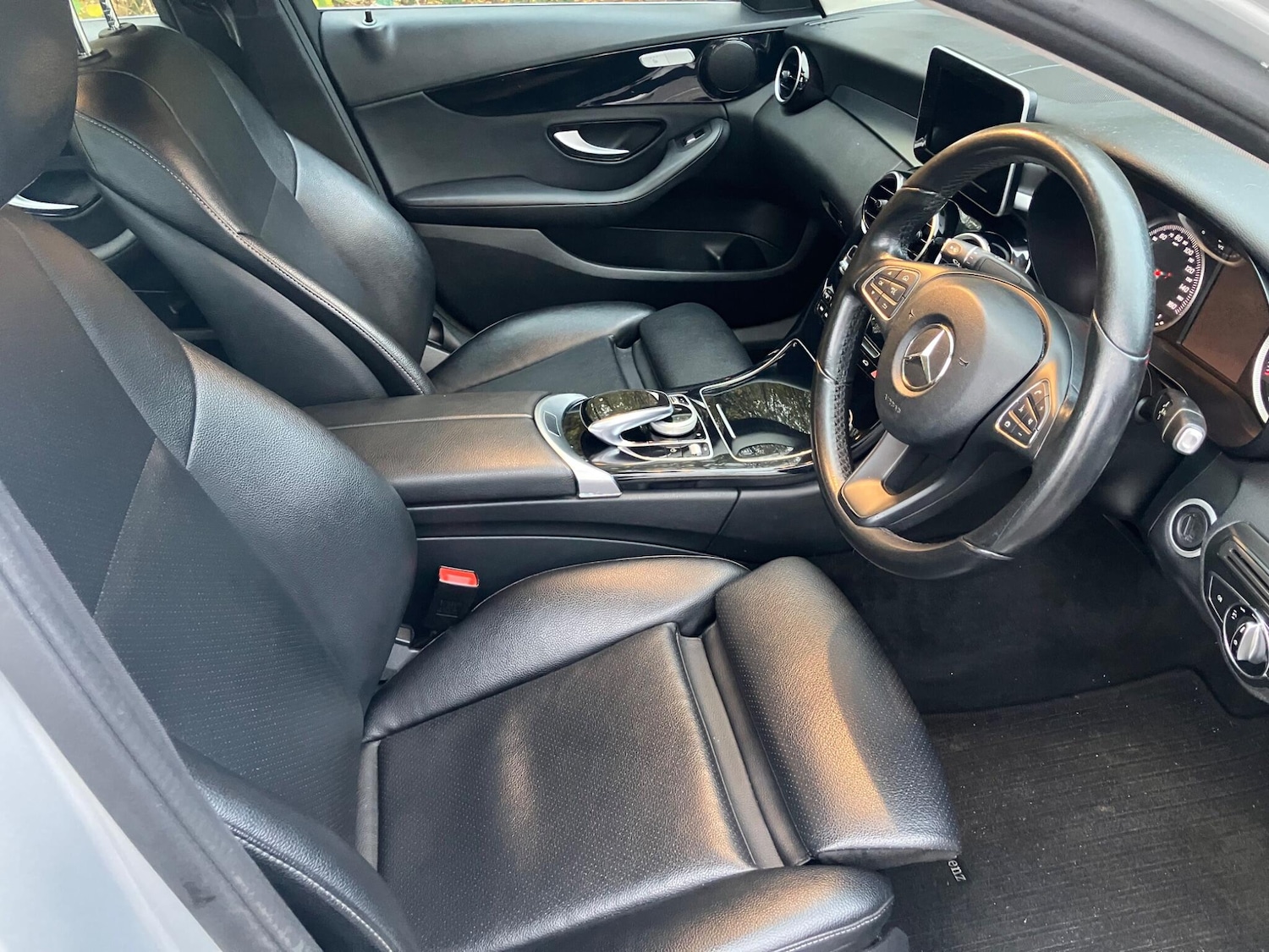 Used Mercedes-Benz C Class 2017 for sale - 76781113: Photo 10