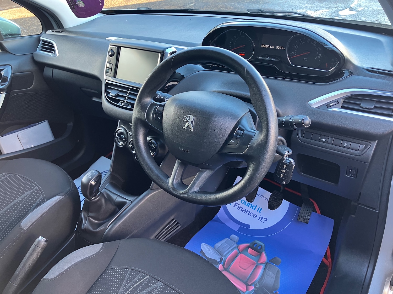 Used Peugeot 208 2013 for sale - 77897447: Photo 13