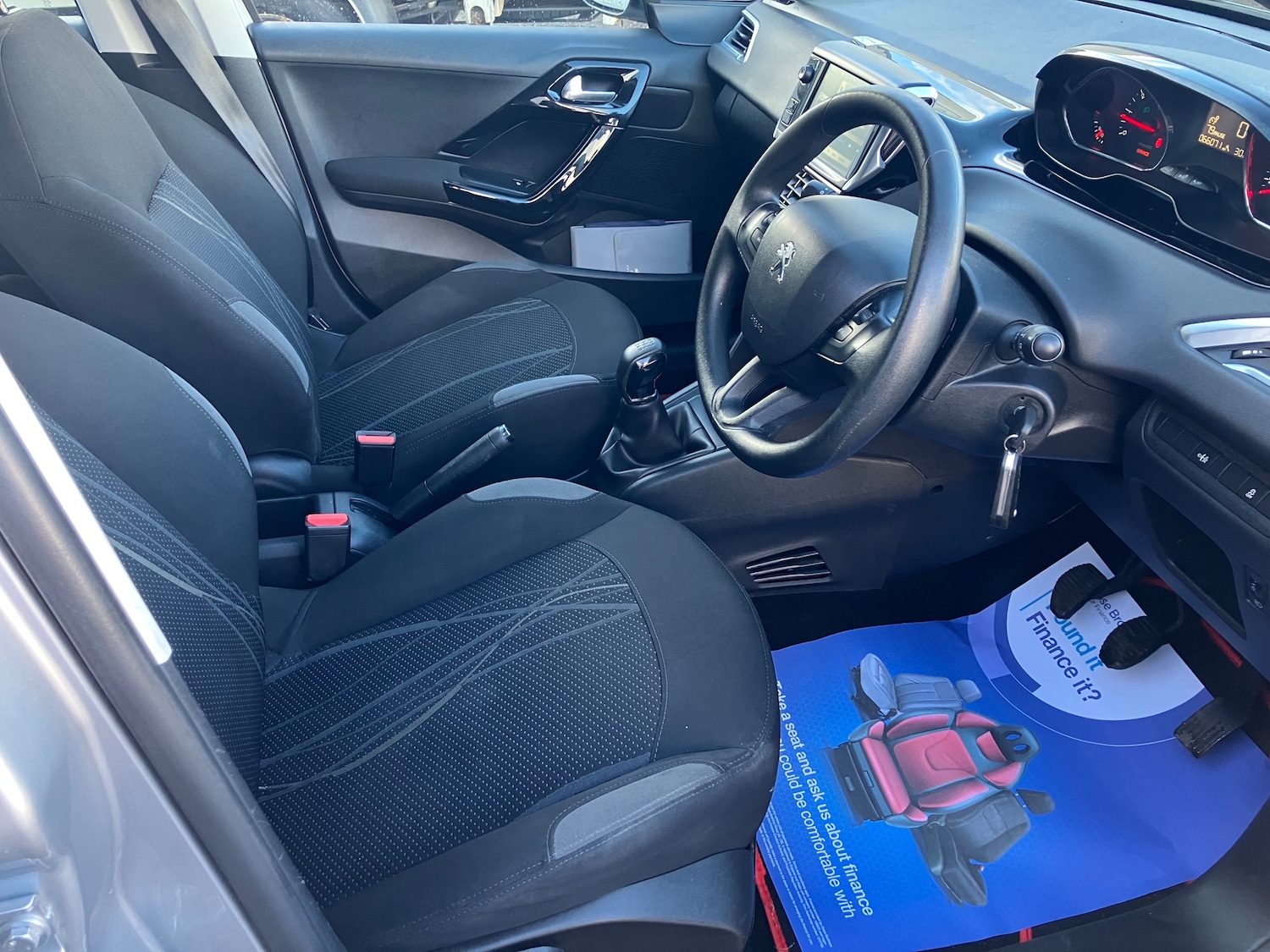 Used Peugeot 208 2013 for sale - 77897447: Photo 14