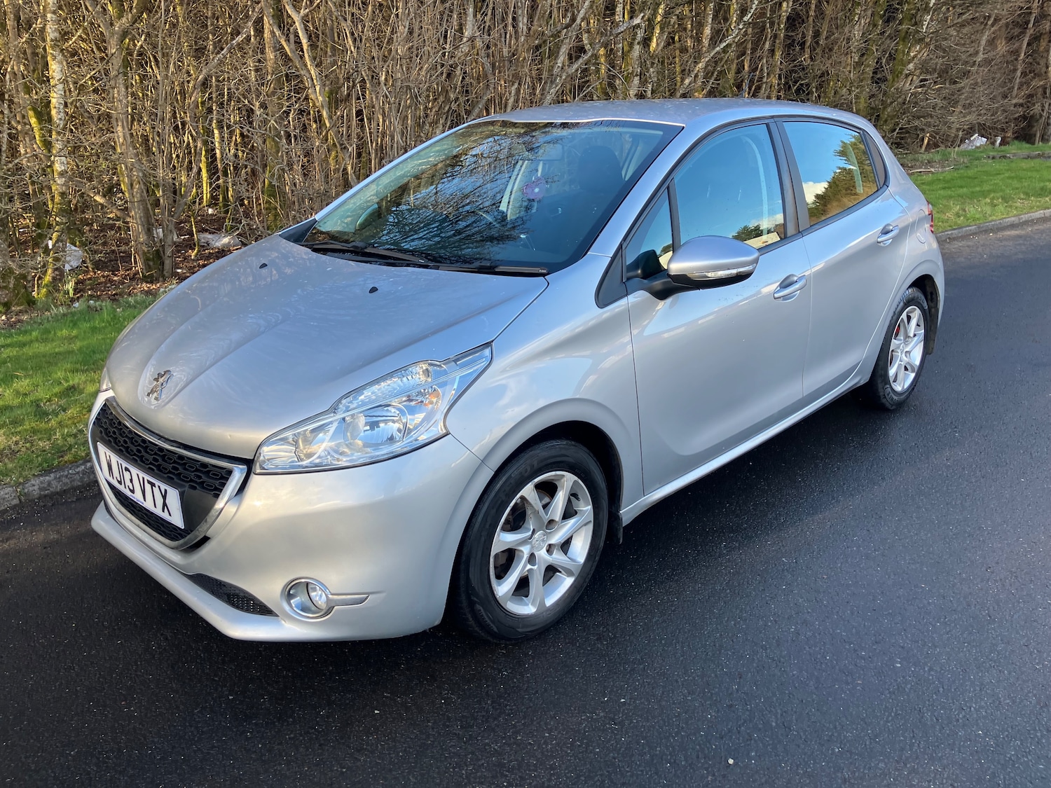 Used Peugeot 208 2013 for sale - 77897447: Photo 6