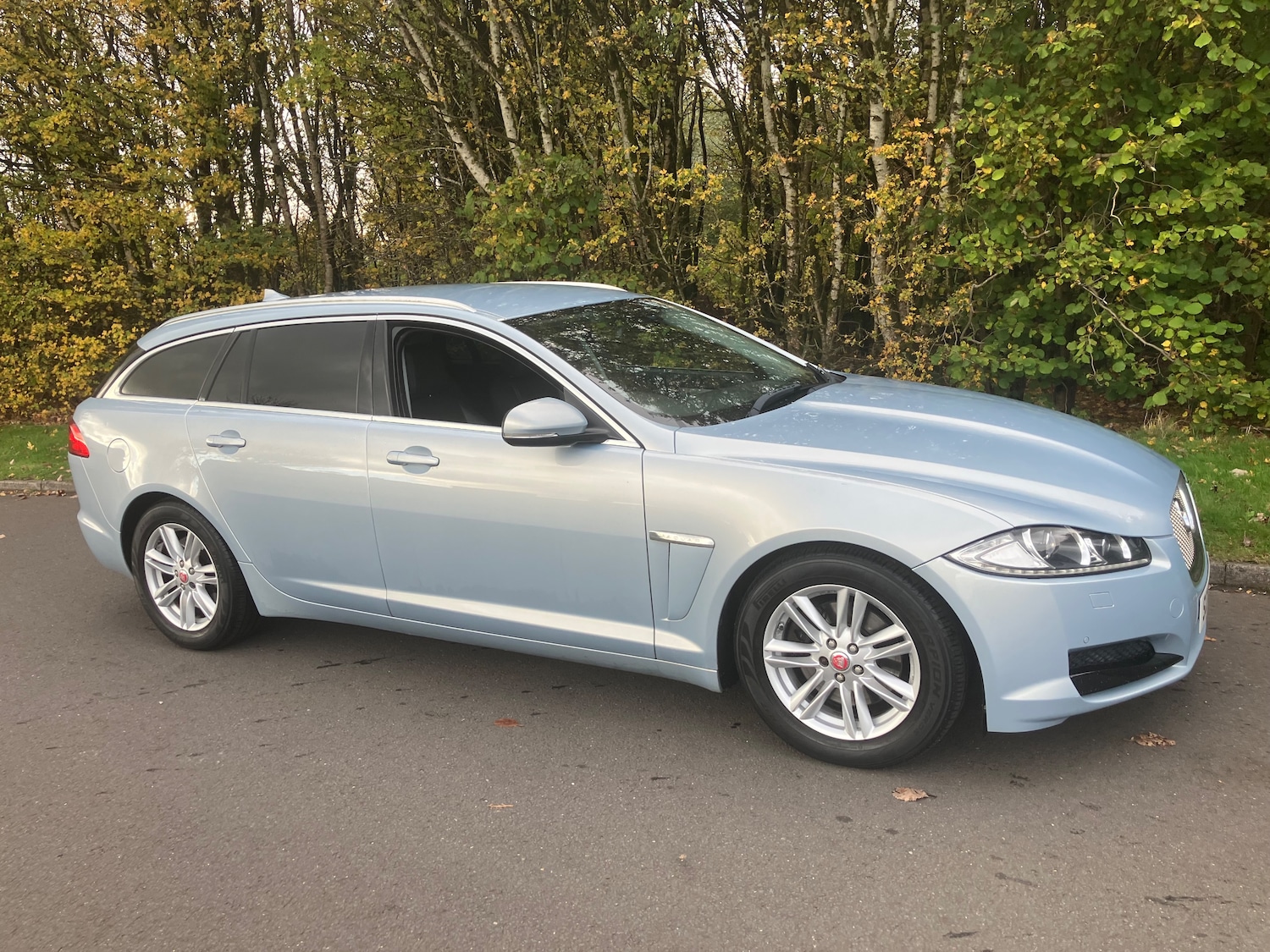 Used Jaguar XF 2014 for sale - 77168659: Photo 2