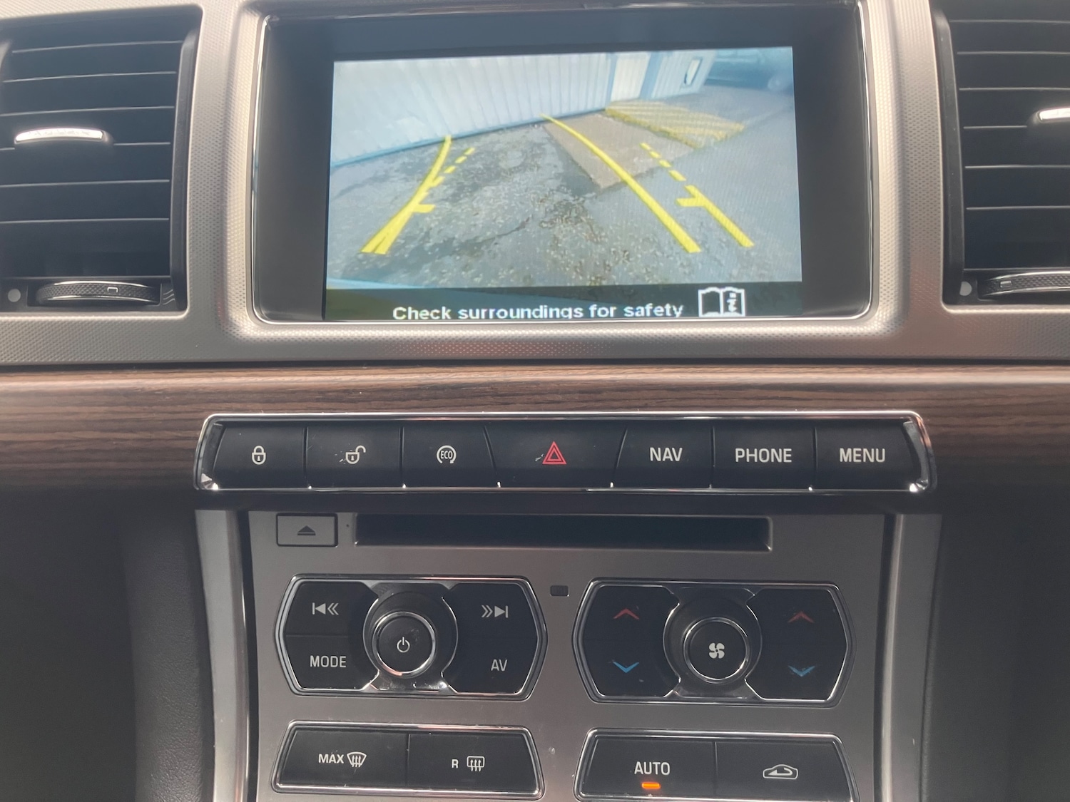 Used Jaguar XF 2014 for sale - 77168659: Photo 21