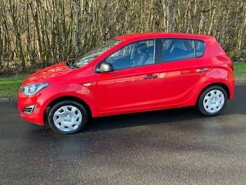 Used Hyundai i20 2014 for sale - 77897445: Photo